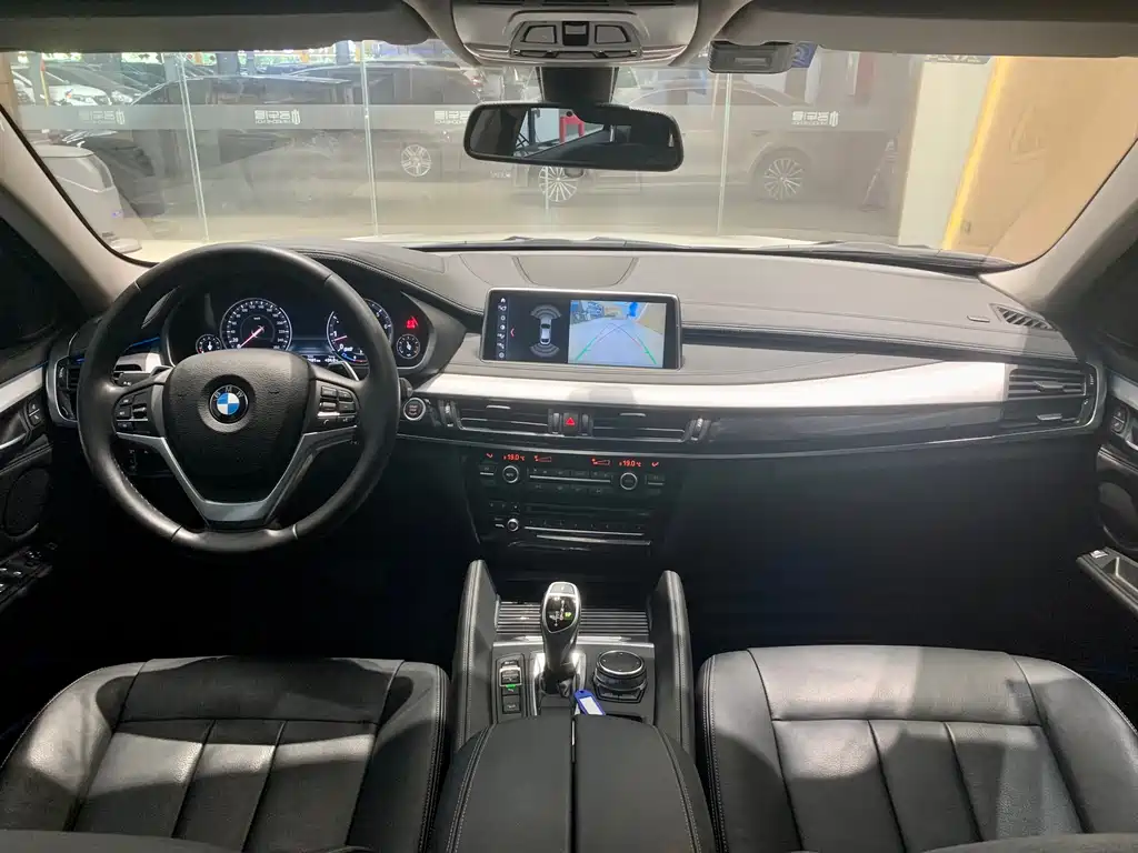 BMW X6 2018 — фото 8