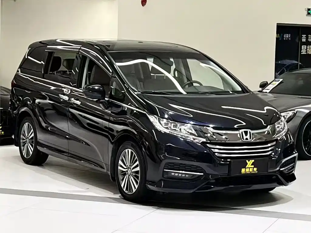 Honda Odyssey 2018 — фото 3