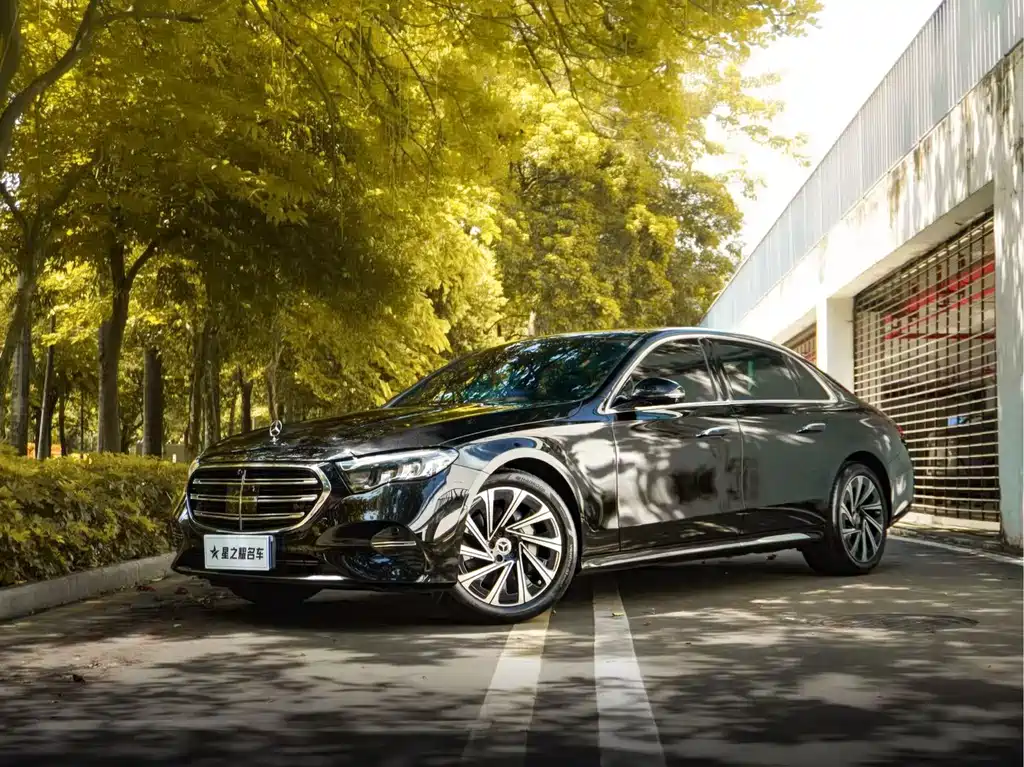 Mercedes-Benz E-Class 2024