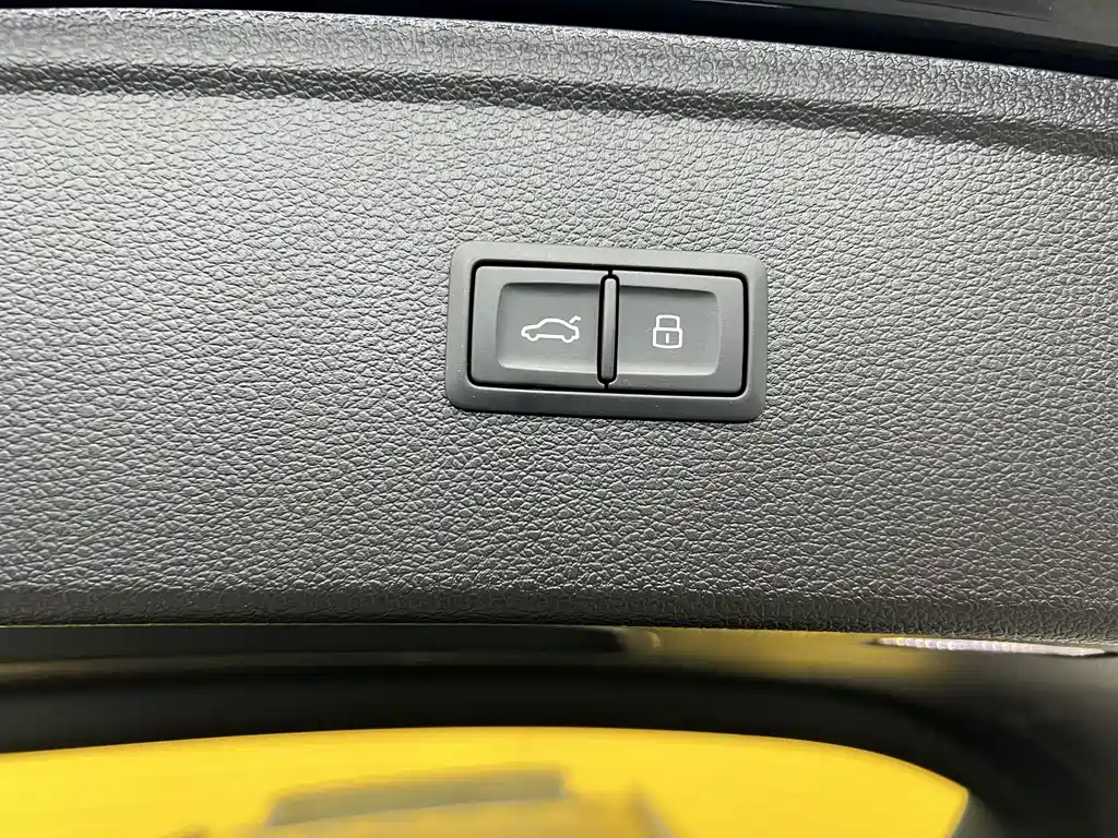 Audi Q5L 2026 — фото 28