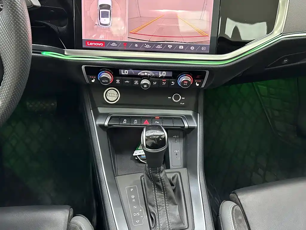 Audi Q3 Sportback 2023 — фото 14