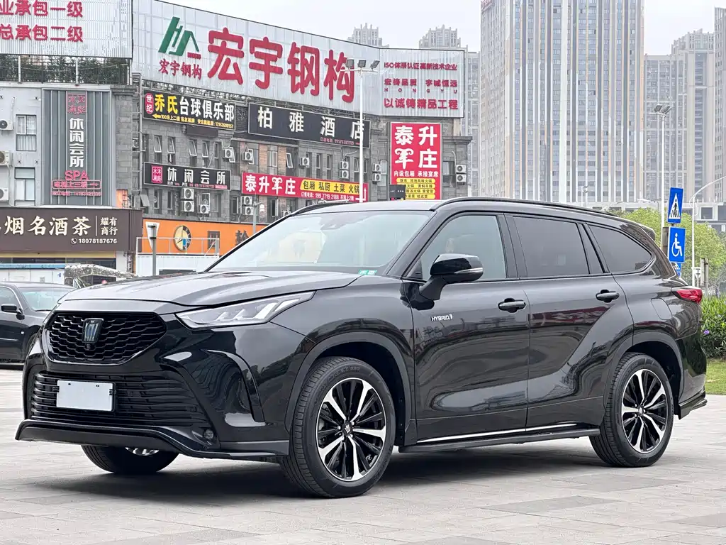 Toyota Crown Kluger 2021