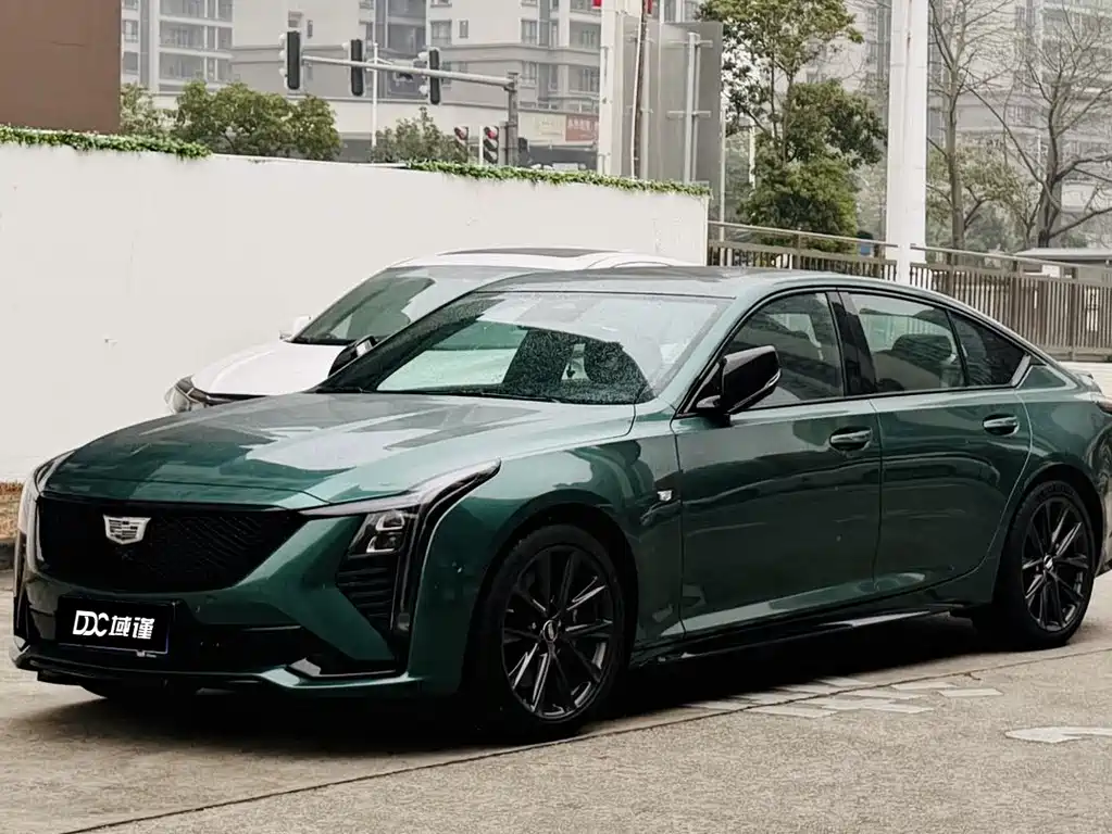 Cadillac CT5 2025 — фото 1