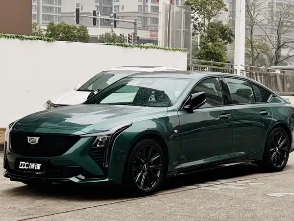 Cadillac CT5 2025