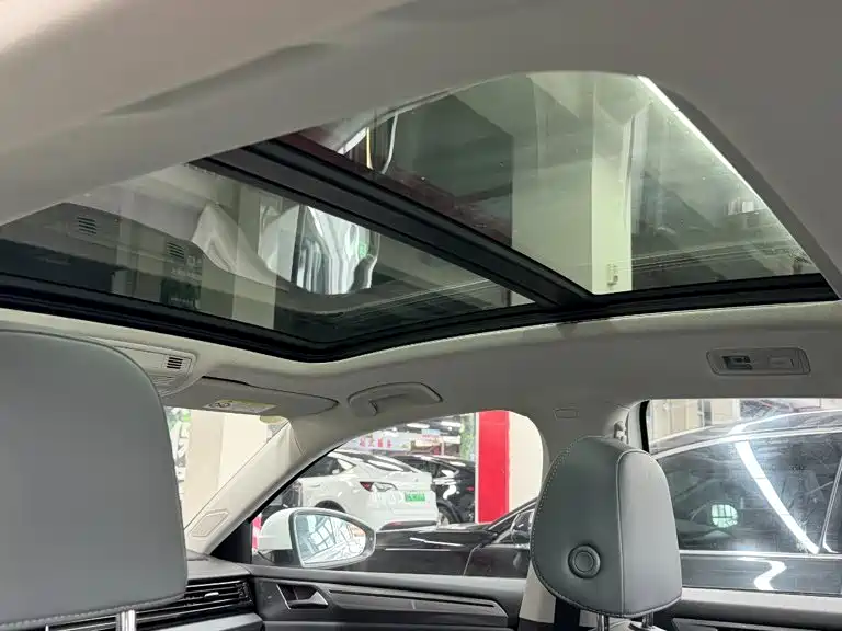 Volkswagen Sagitar 2024