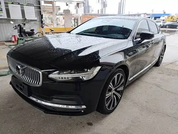 Volvo S90 2023