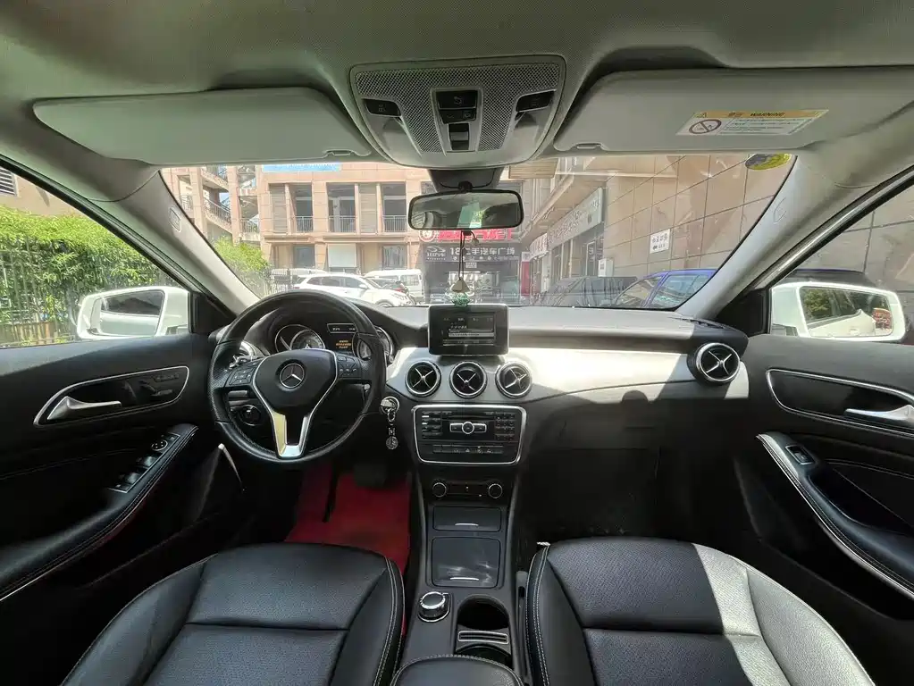 Mercedes-Benz GLA 2015 — фото 8