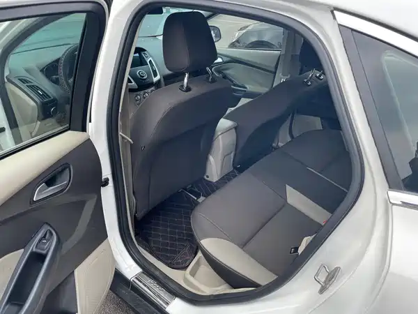 Ford Focus 2012