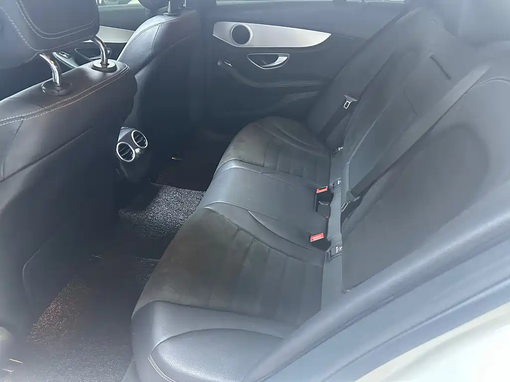 Mercedes-Benz C-Class 2018 — фото 9