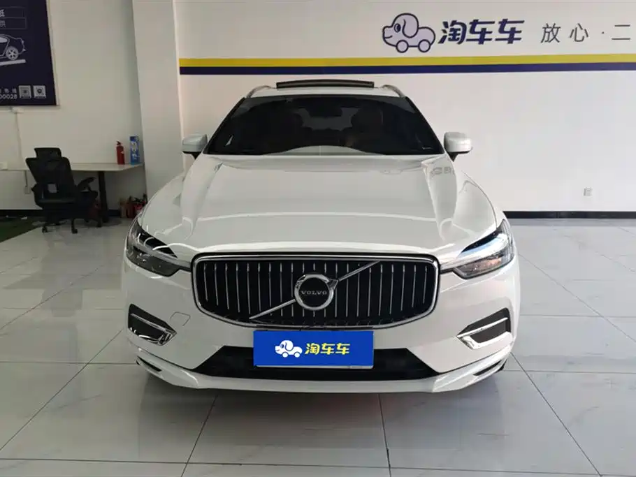 Volvo XC60 2021 — фото 2