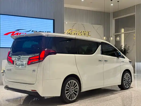 Toyota Alphard 2021