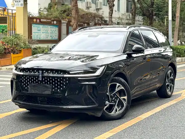 Lincoln Nautilus 2023