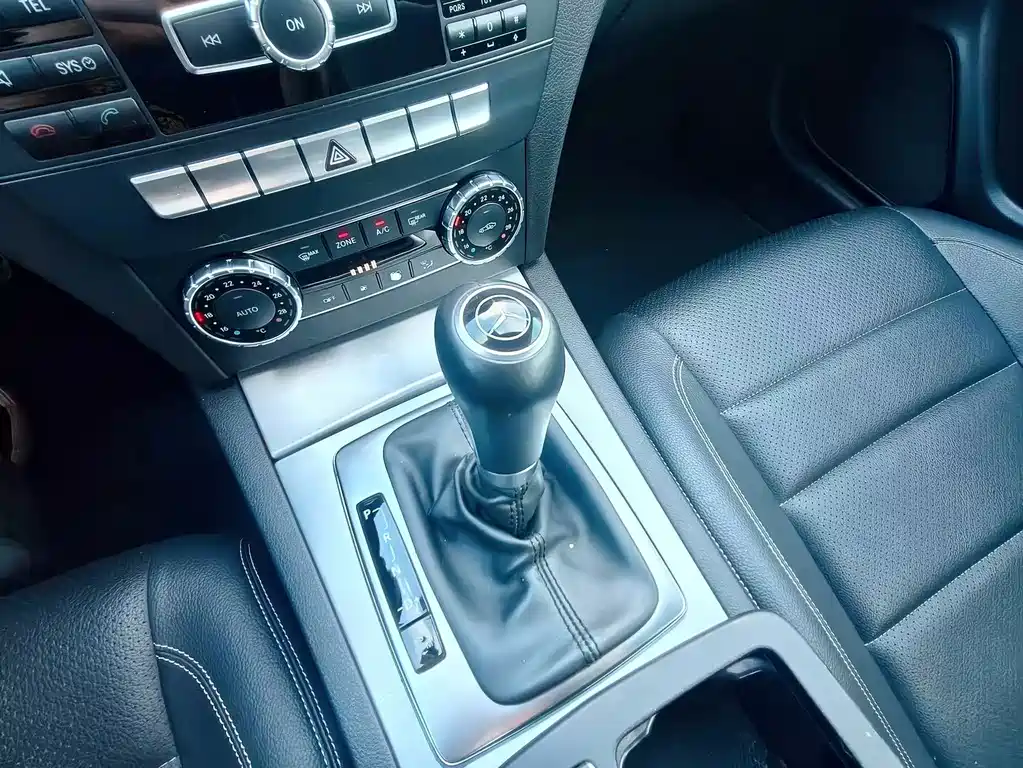 Mercedes-Benz C-Class 2014 — фото 19