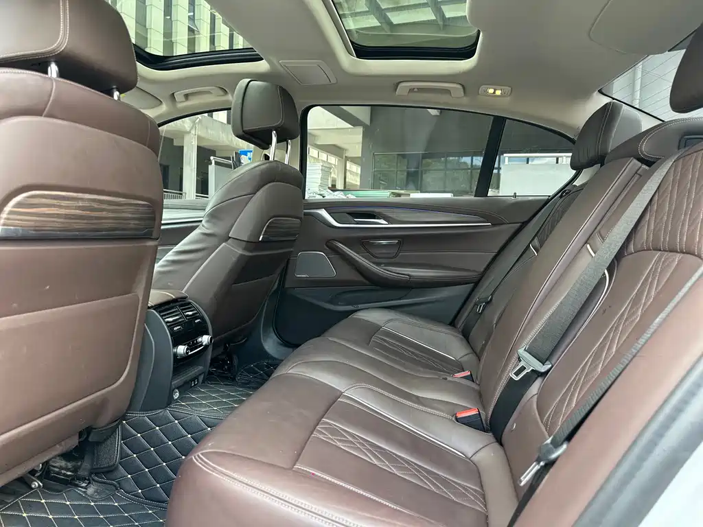 BMW 5 Series 2020