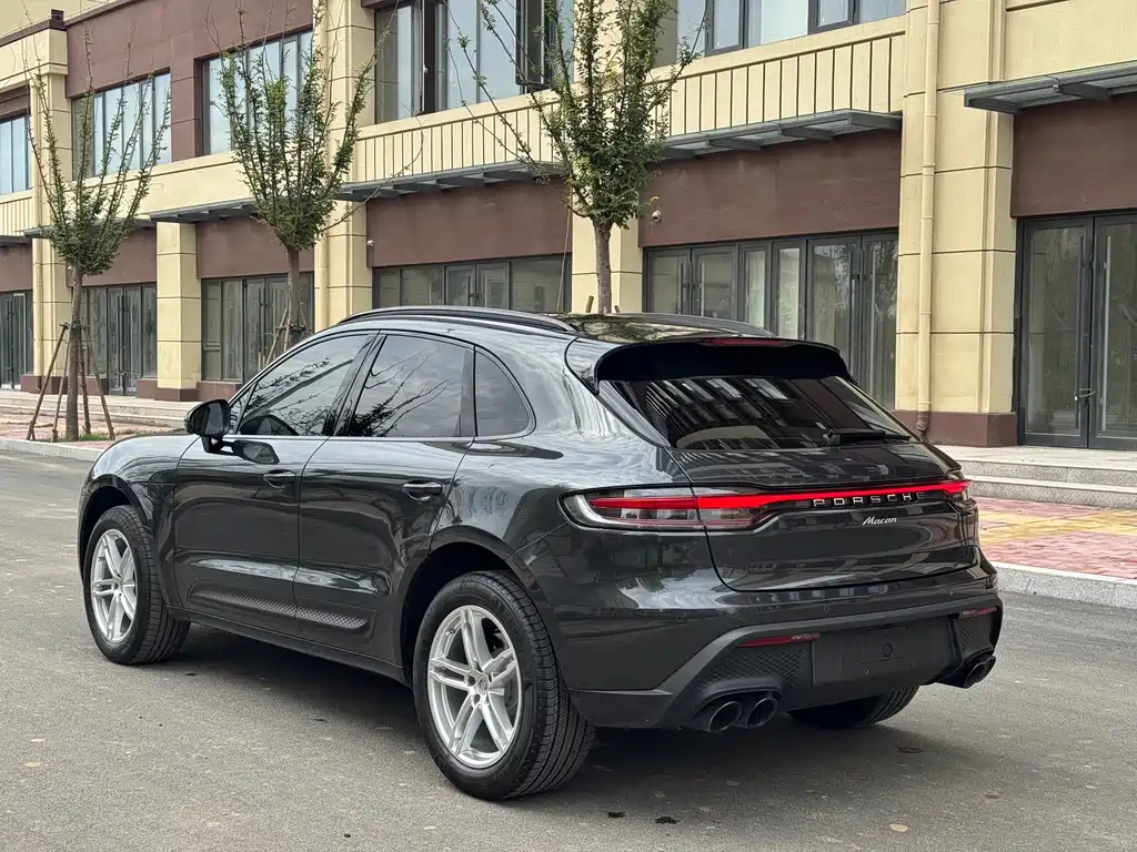 Porsche Macan 2023 — фото 7