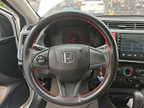 Honda Greiz 2016