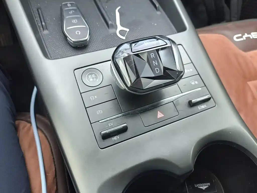 BYD Qin PLUS 2025 — фото 10