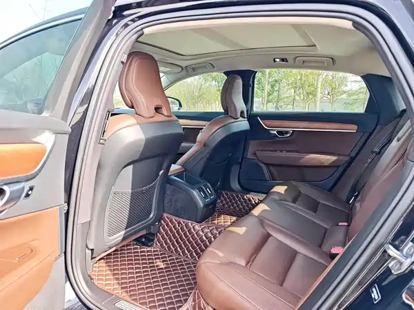 Volvo S90 2020