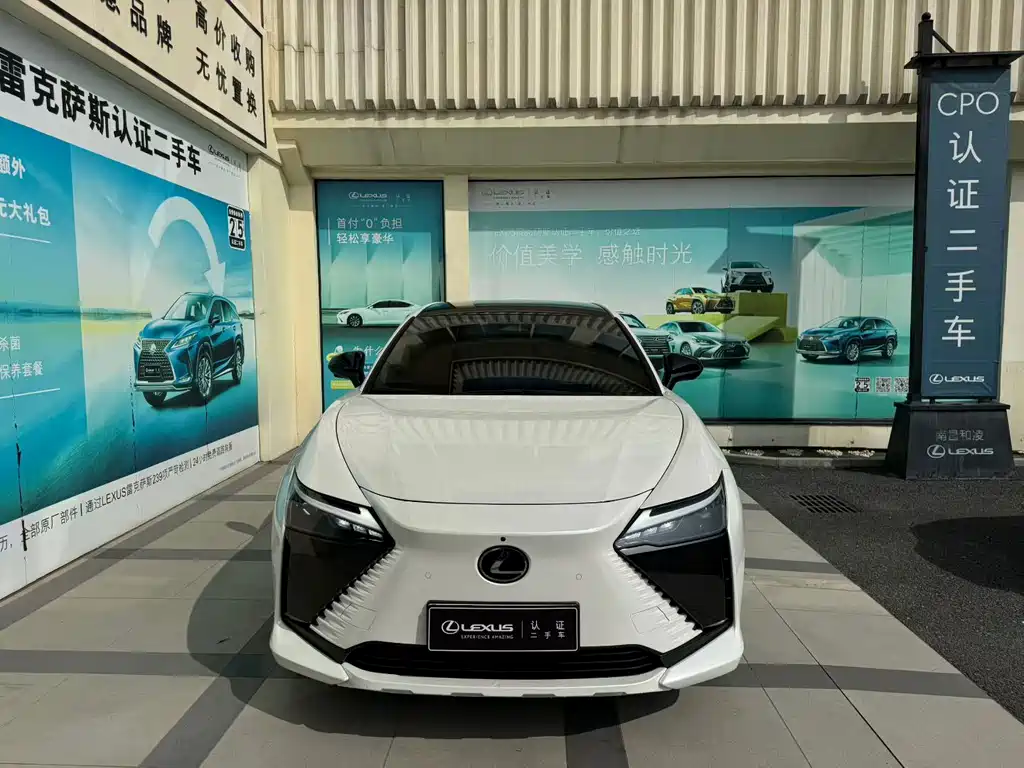 Lexus RZ 2023 — фото 2