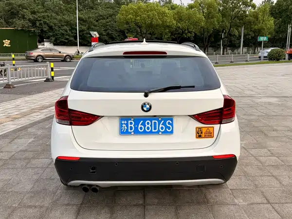 BMW X1 2011