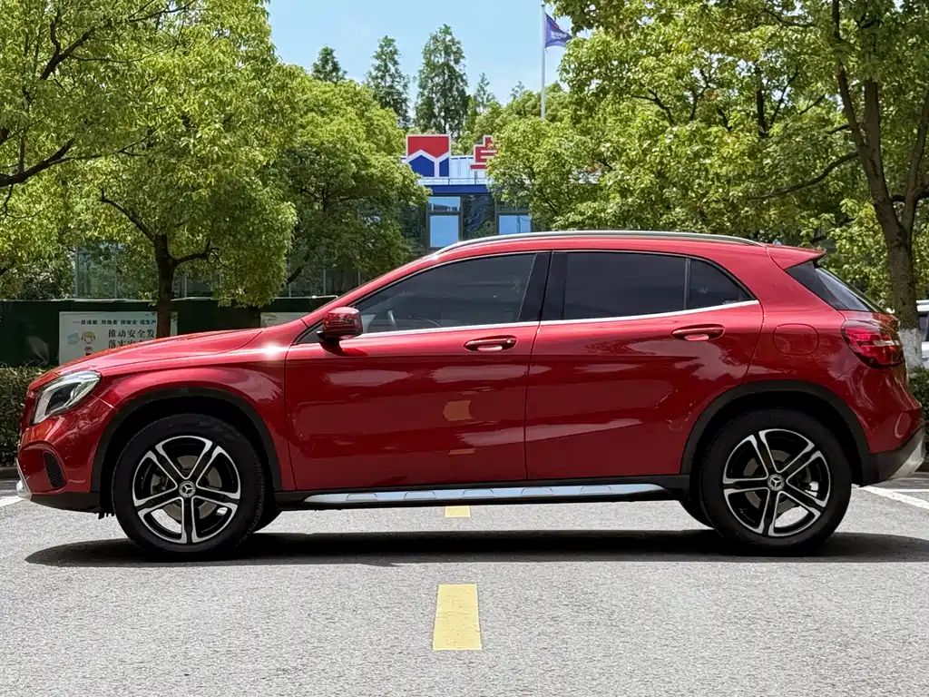 Mercedes-Benz GLA 2018 — фото 8
