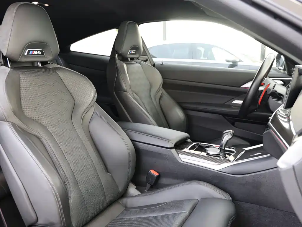BMW M4 2024 — фото 13
