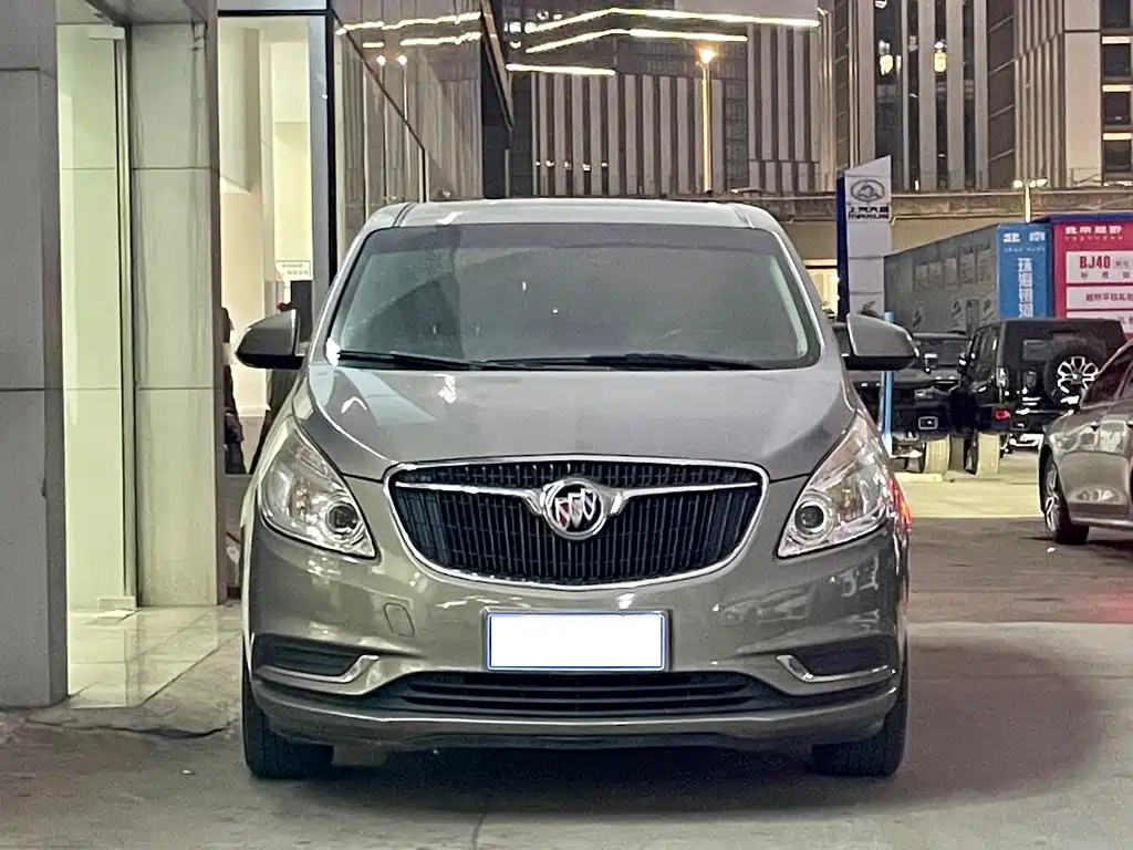 Buick GL8 2020 — фото 2