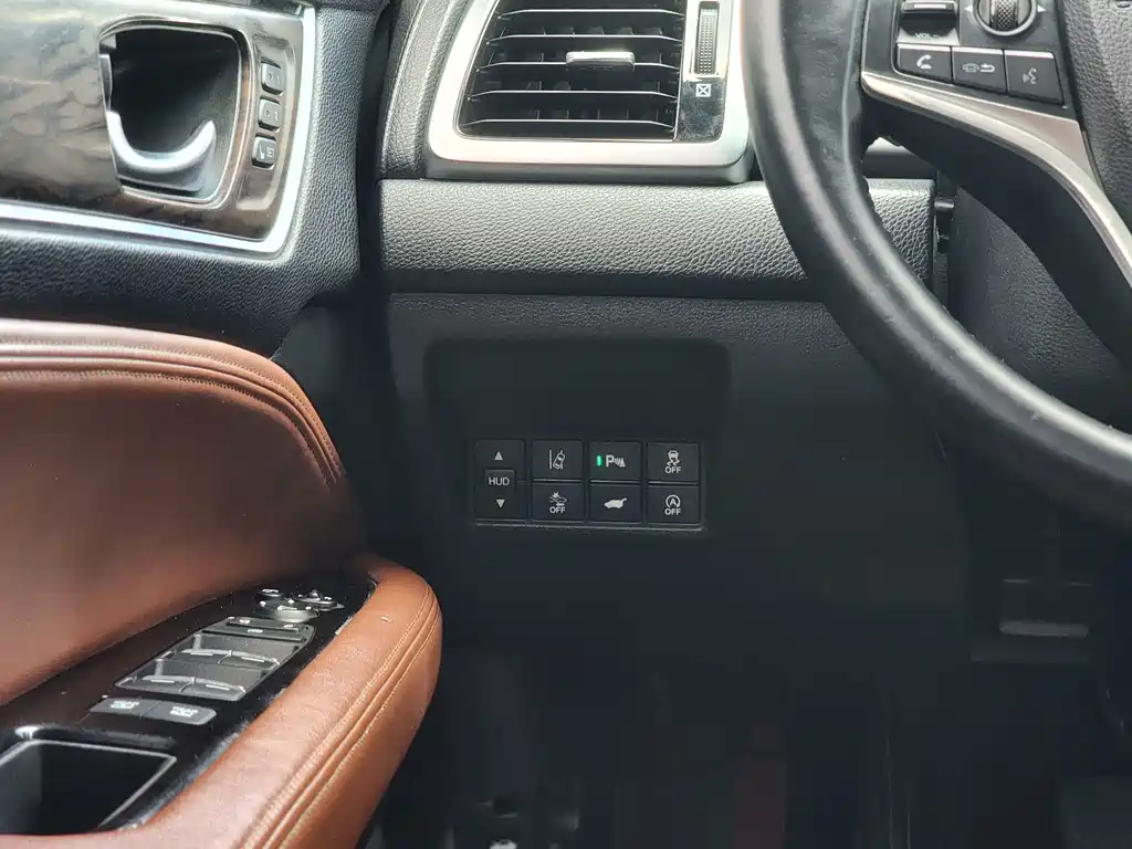Honda UR-V 2018 — фото 17