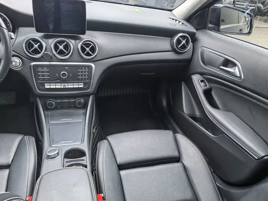 Mercedes-Benz GLA 2018 — фото 10