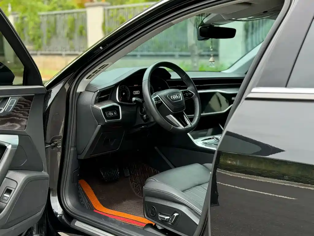 Audi A6L 2023