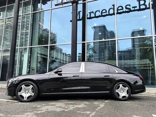 Mercedes-Benz Maybach S-Class 2023