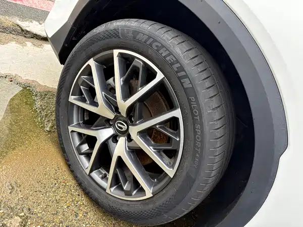 GAC Trumpchi GS8 2023
