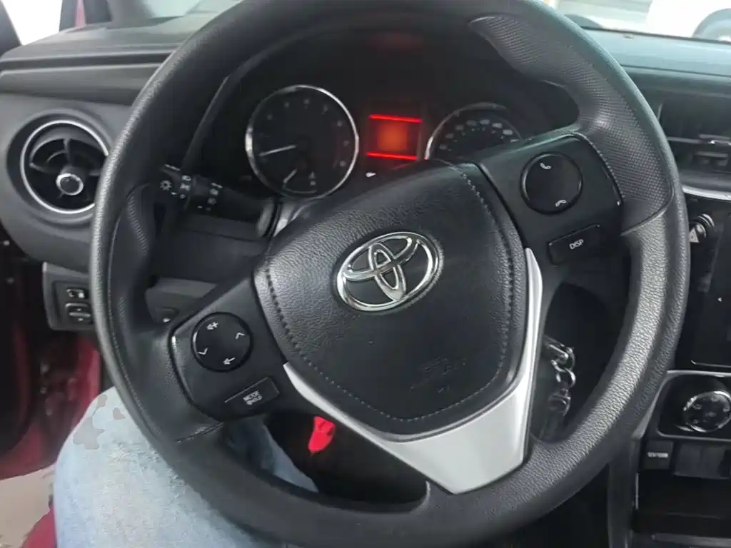 Toyota Corolla 2019 — фото 11