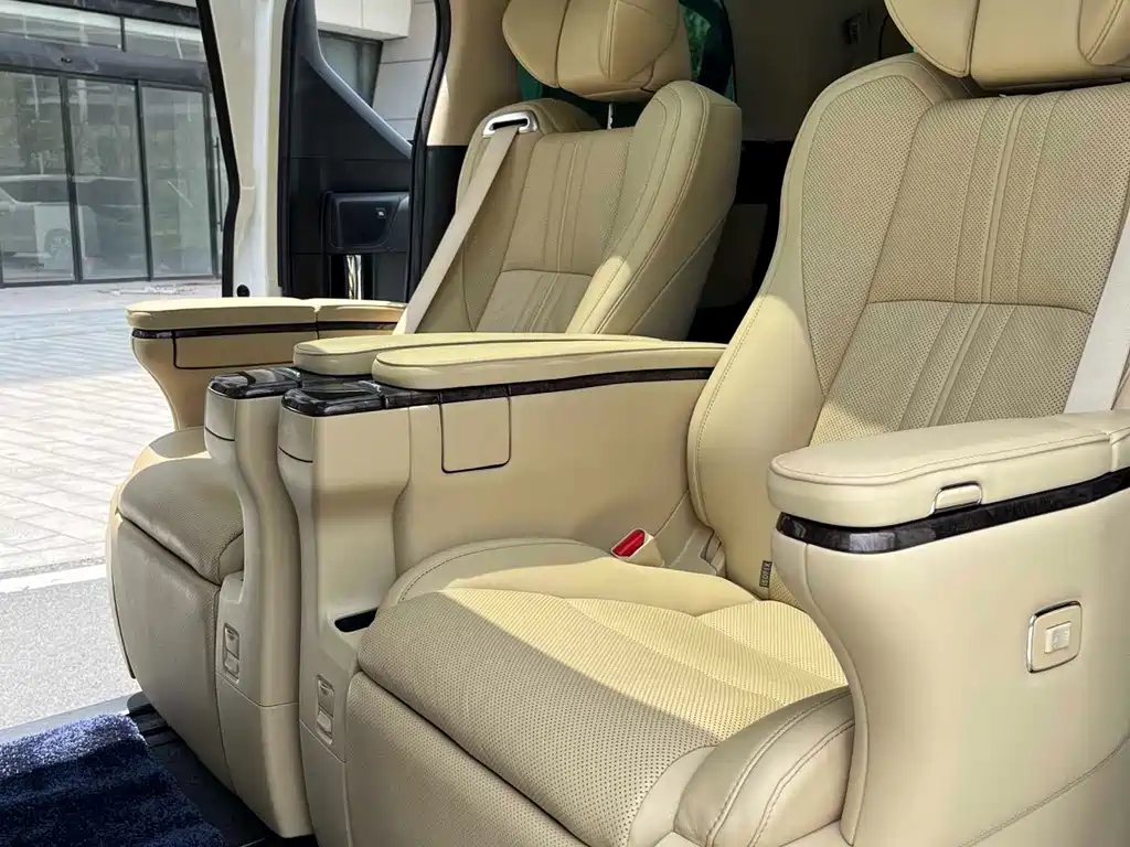 Toyota Alphard 2021 — фото 9