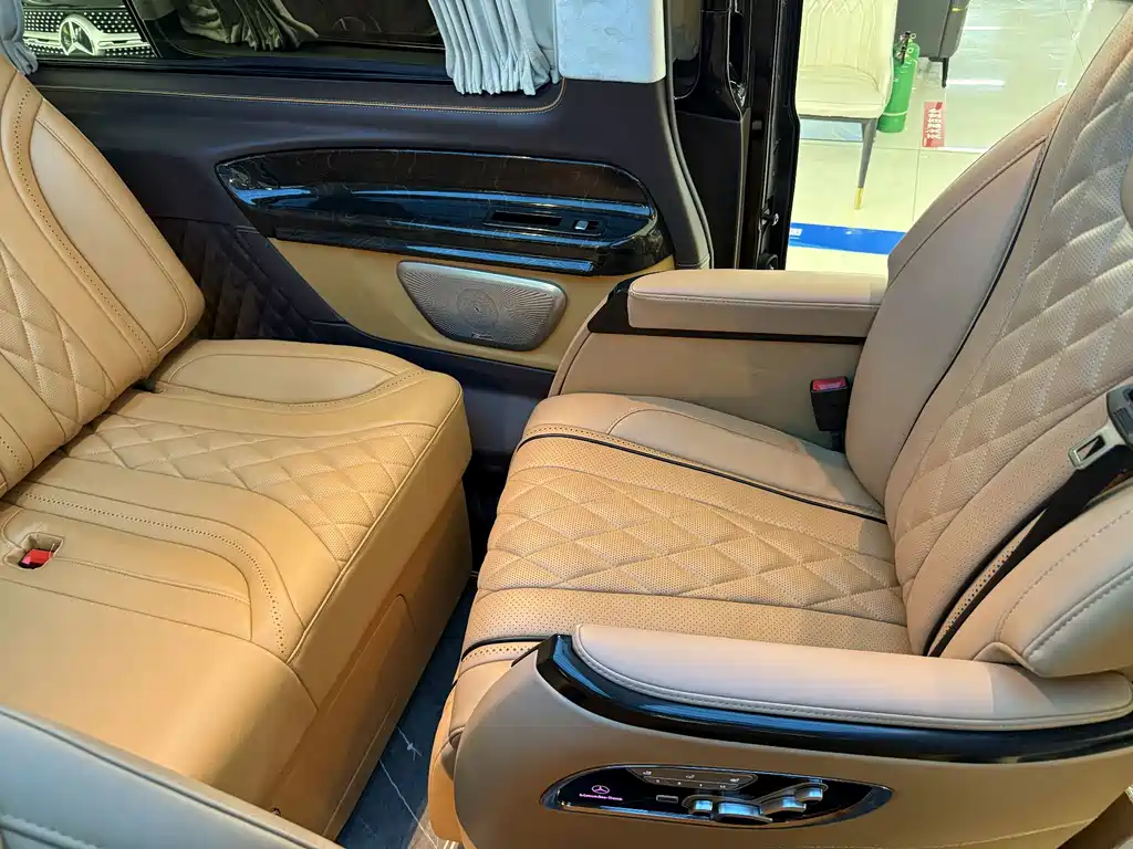 Mercedes-Benz Vito 2023 — фото 20