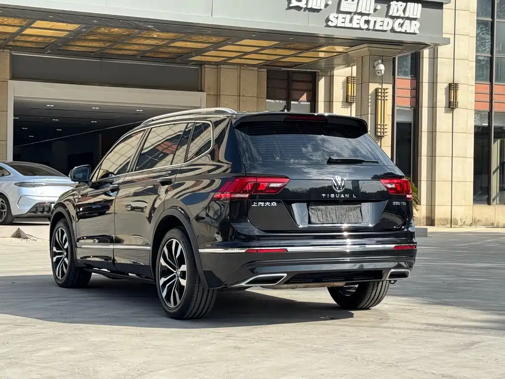 Volkswagen Tiguan L 2021 — фото 10