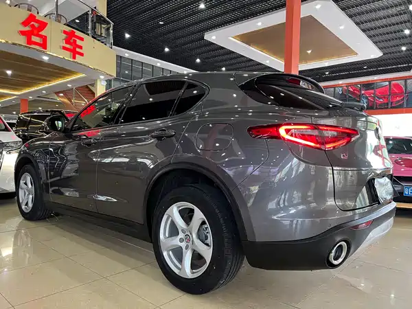 Alfa Romeo Stelvio 2019