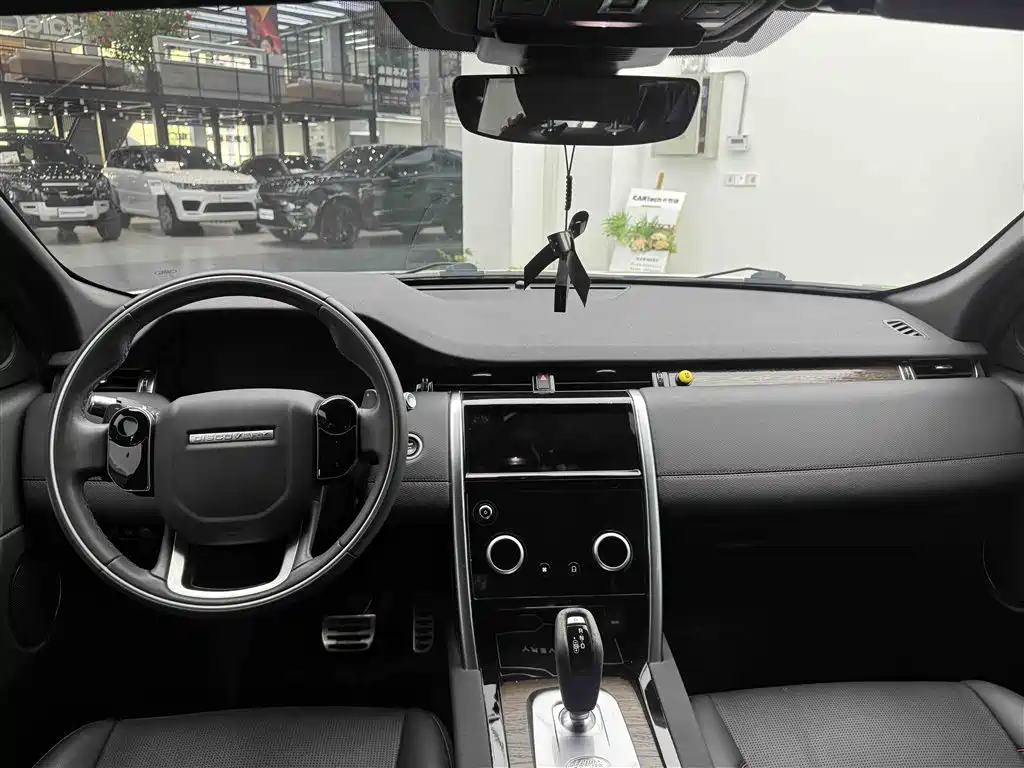 Land Rover Discovery Sport 2021 — фото 9
