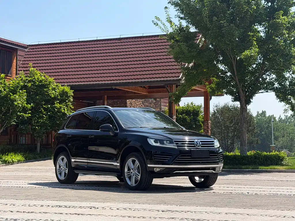 Volkswagen Touareg 2017 — фото 3
