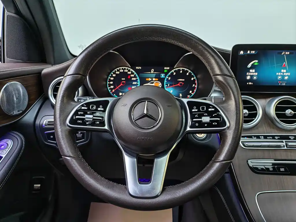 Mercedes-Benz GLC 2021 — фото 11