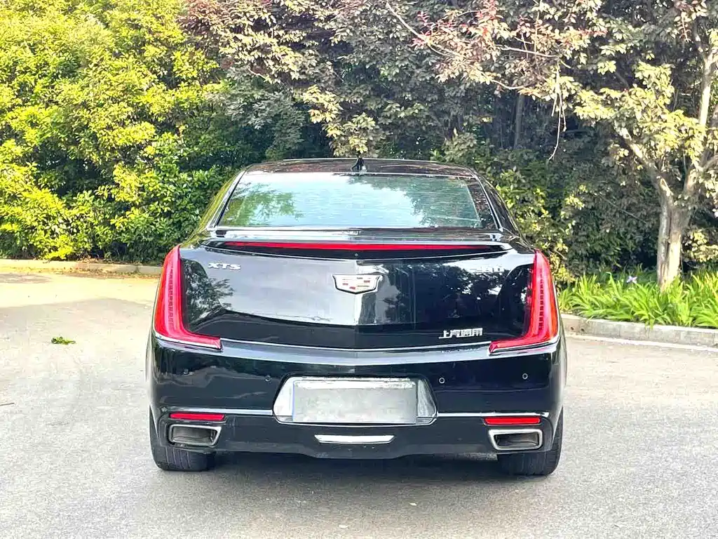 Cadillac XTS 2018 — фото 14
