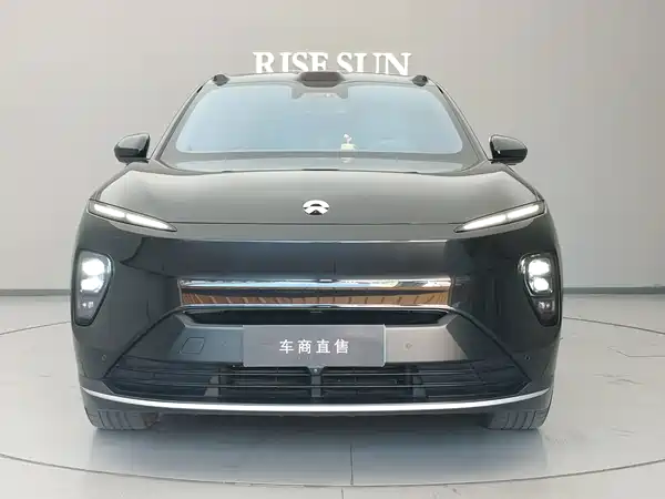 NIO ES8 2023
