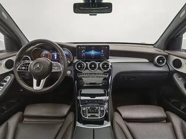 Mercedes-Benz GLC 2021