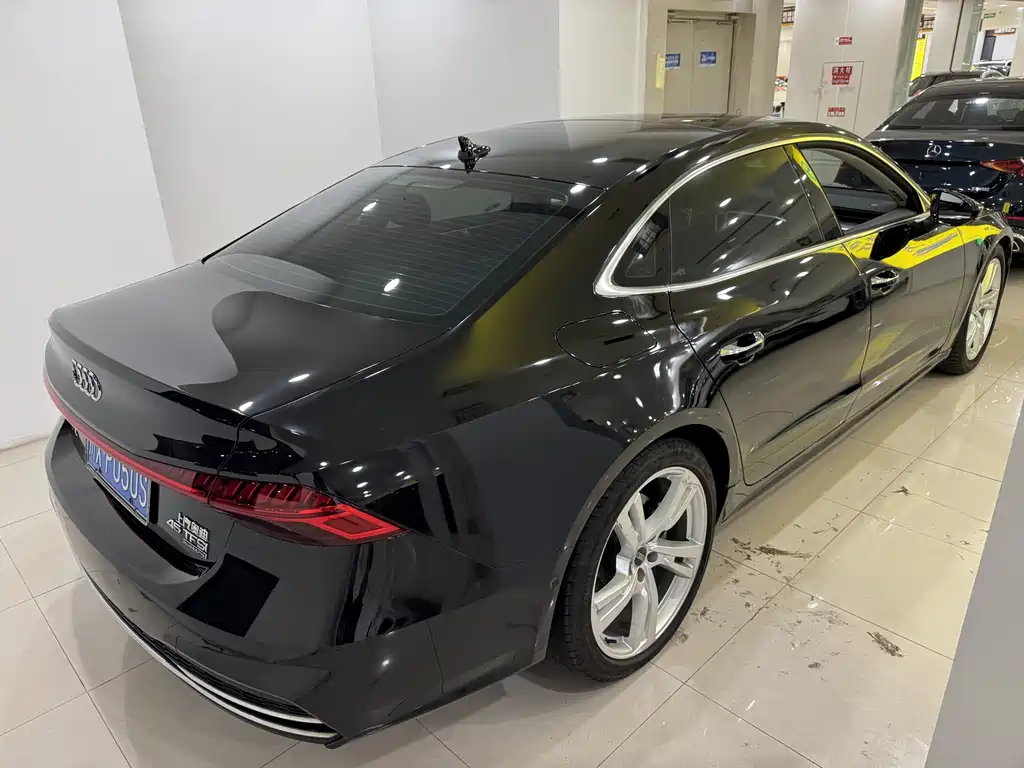 Audi A7L 2024 — фото 4