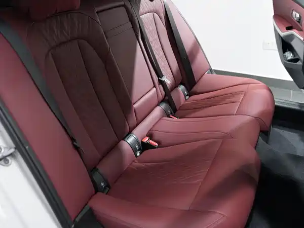 BMW i3 2023