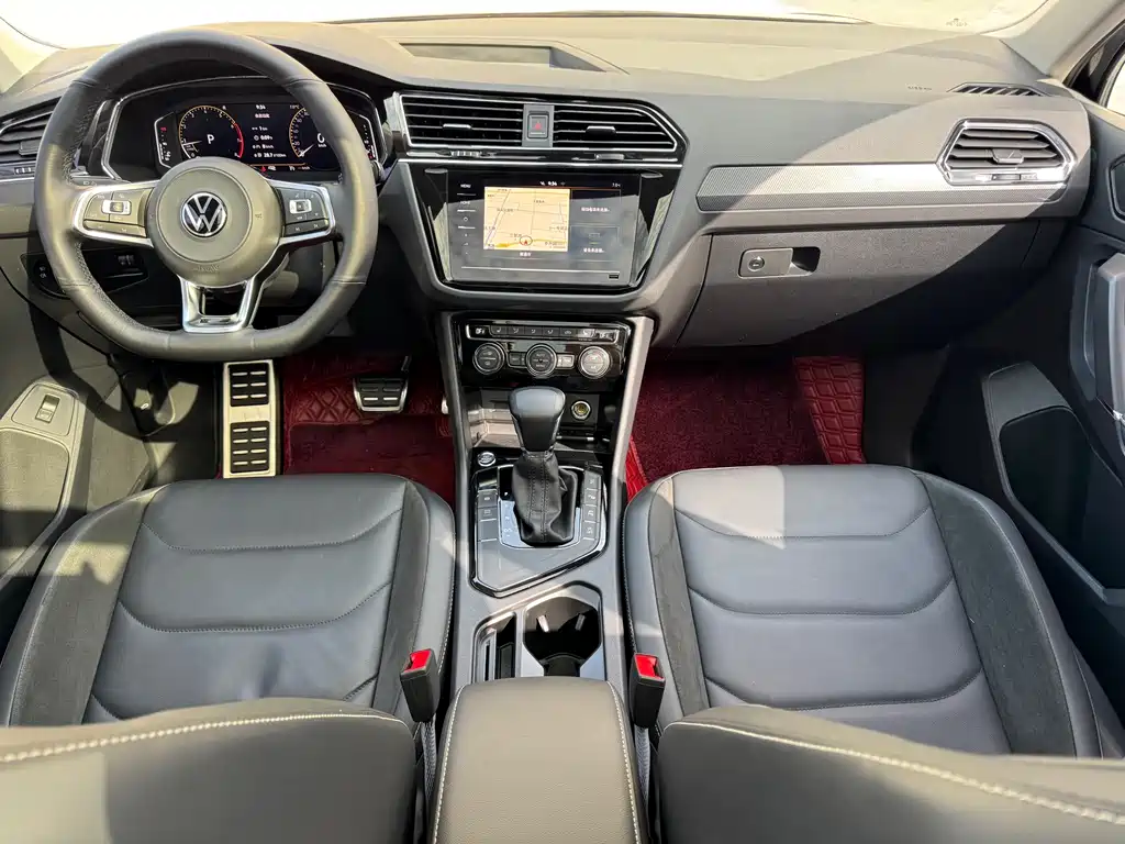 Volkswagen Tiguan L 2021 — фото 16