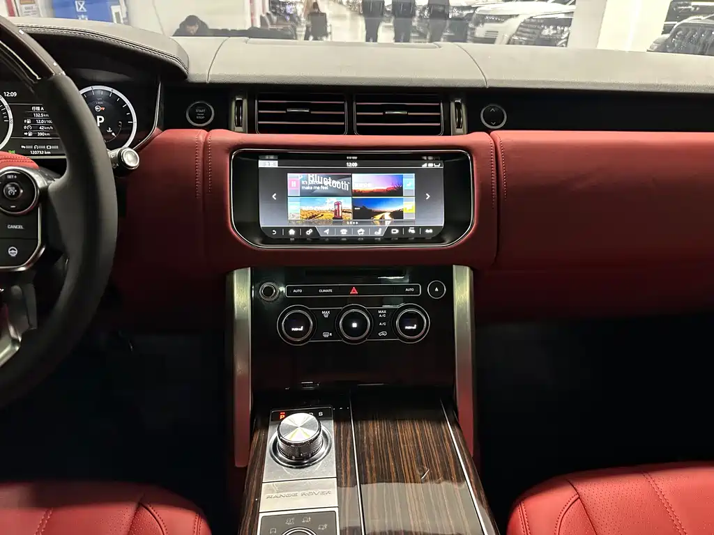 Land Rover Range Rover 2018 — фото 14