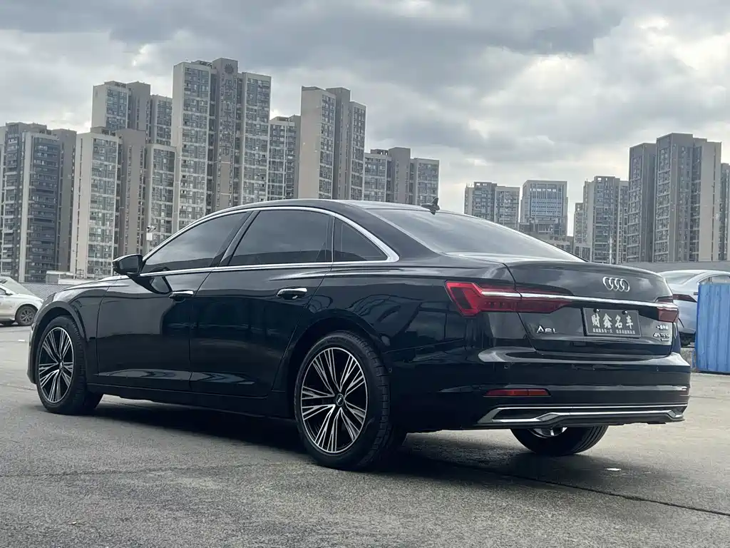 Audi A6L 2023 — фото 17