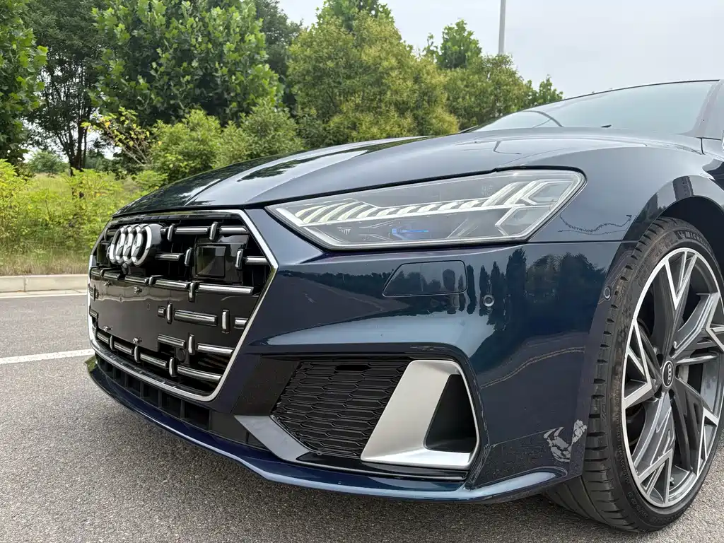 Audi A7L 2023 — фото 19