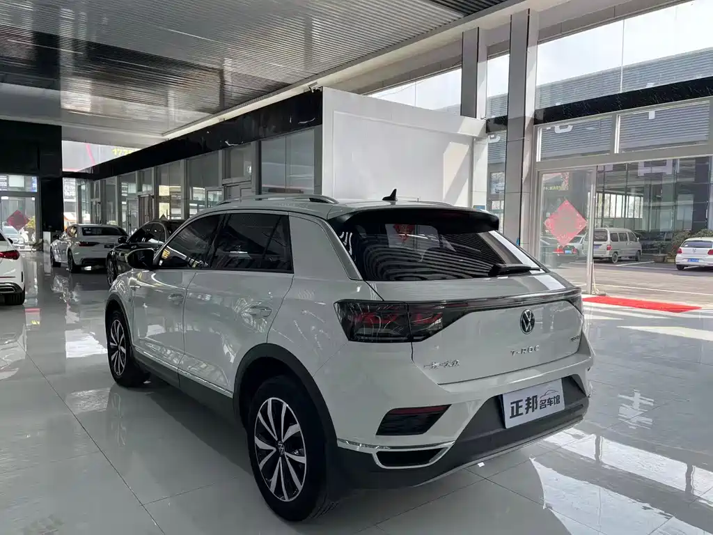 Volkswagen T-Roc 2024